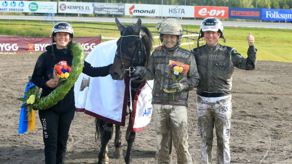 Foto: GIRLPOWER HB
