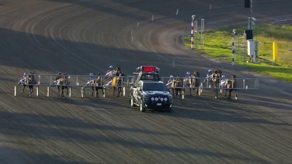 Hepburn vinner Breeders Crown för tvååringar