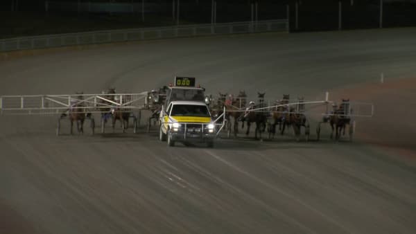 Hector Boko rusar till seger