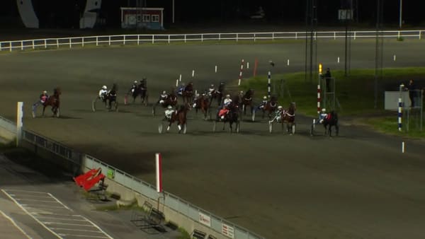 Anthem spurtar till seger i Boden