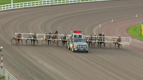 Lilly Avant tar andra raka segern