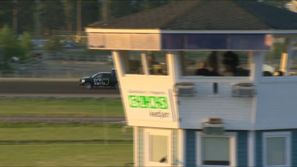 Bäcklös Uriel vinner på 1.18,7