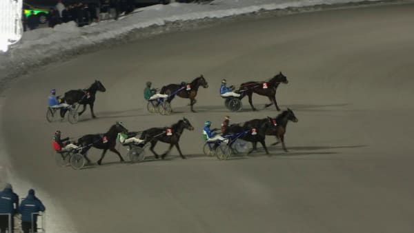 Sonja Kiro slog Lannem Stella i sevärd duell