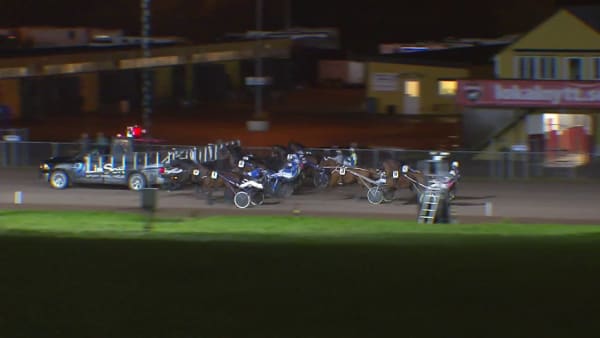 Looks LikeaQueen vinner på Halmstad