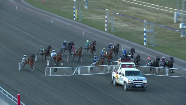 Muscle Crown överlägsen på Axevalla