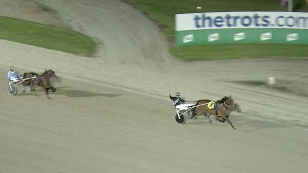 Foto: PRINTSCREEN HARNESS RACING AUSTRALIA
